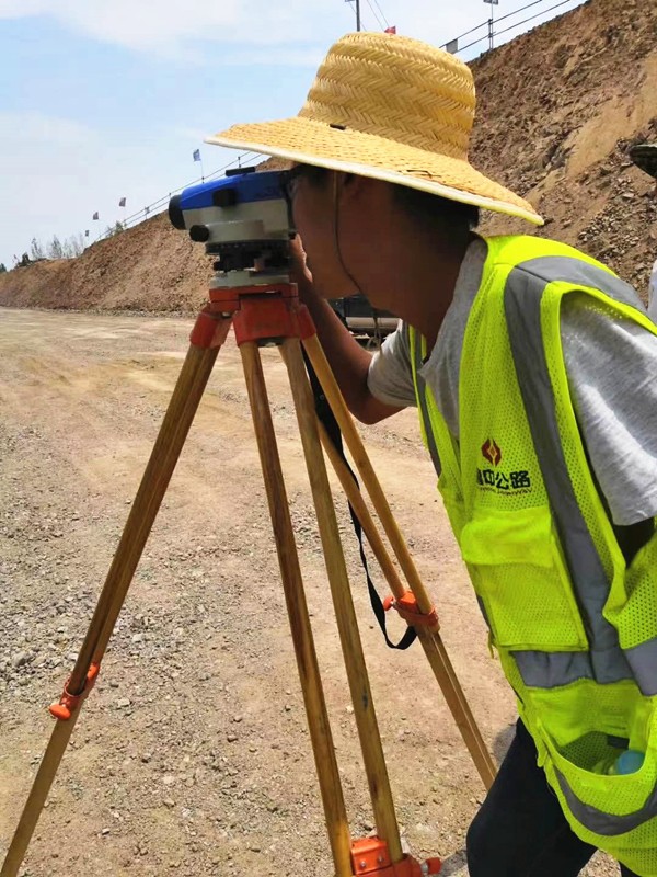 尋找最美公路人： 踏實進(jìn)取、努力奮進(jìn)的宋衍華