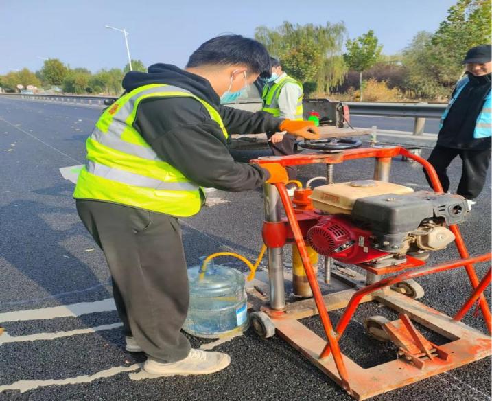 平凡中的堅守，工程質(zhì)量的“守護(hù)者”