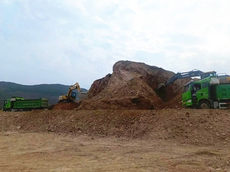 第四區域項目部魯山南互通10月份工作動態