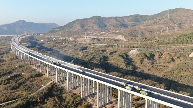 內(nèi)行看門(mén)道，外行看熱鬧