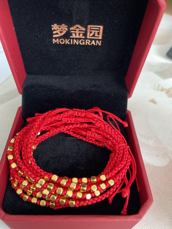 腕間星辰，熠熠生輝——魯中公路為女職工送上節日禮物