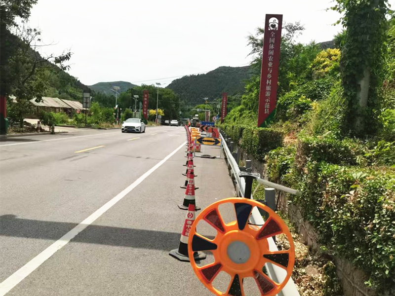 S231張臺線博山區王家莊至沂源縣芝芳南橋北段路面改造工程沂源段半幅封閉施工