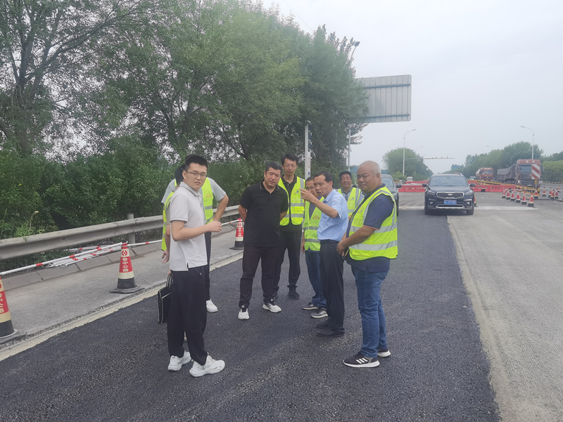 市交通建設發展中心聯合高青縣分中心對 G233 高青段開展安全檢查