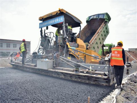第二工程公司緊盯項目建設，掀起大干熱潮