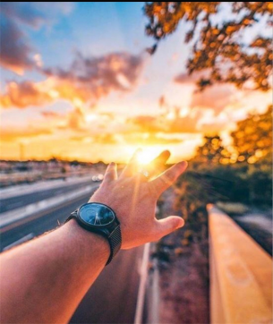 堅守初心，奮勇前進