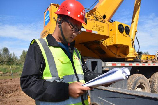 公路人的故事：恪守對公路事業的承諾---李文東