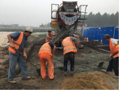 風雨中的彩虹——淄河大道項目部