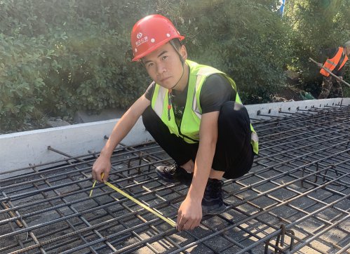 楷模故鄉，精神傳承