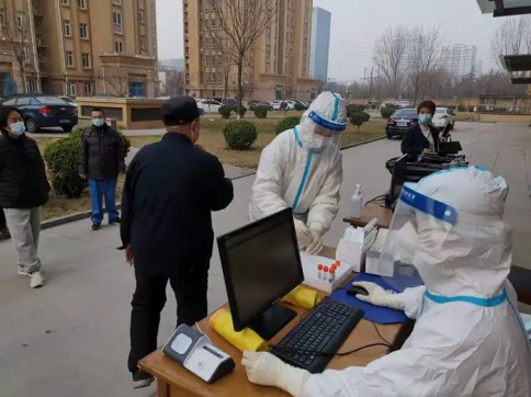 萬眾一心，眾志成城