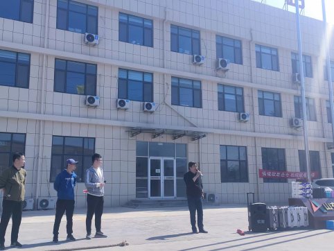 “五一”專題：臨臨高速組織開展慶五一聯(lián)誼會(huì)